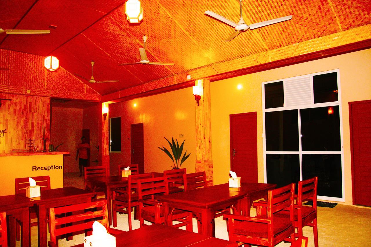 Maafushi Village Exterior photo